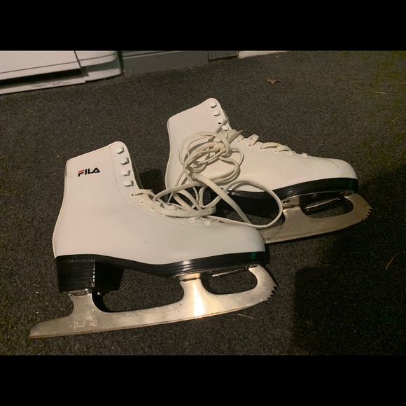 Amazing white fila iceskate - Picture 3 of 6